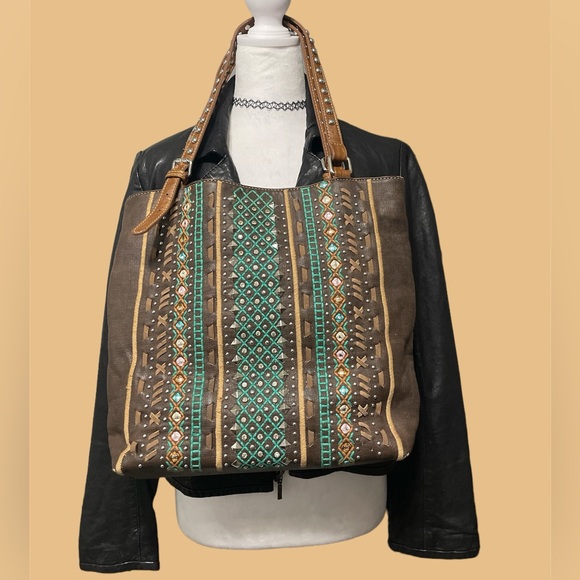 Montana West Shoulder Bag - Picture 1 of 5